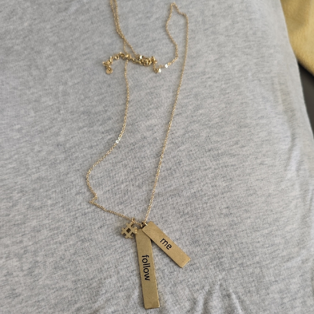 NEW Gold Pendant Necklace